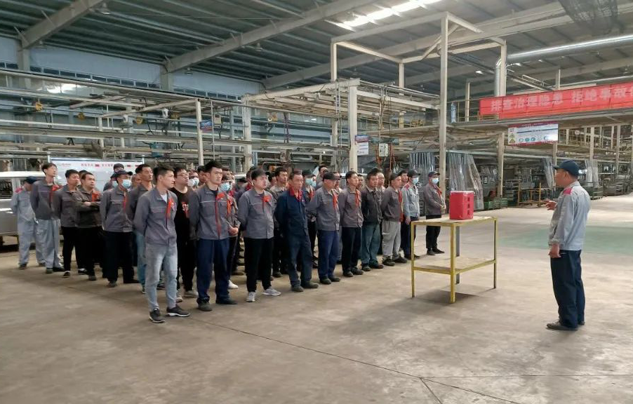 病魔無(wú)情、公司有愛——北京汽車制造廠黃驊基地為患病職工愛心捐款